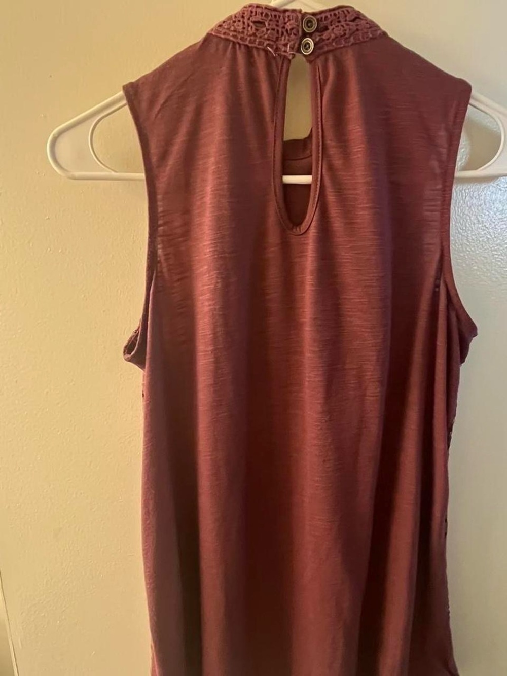 Rewind Sleeveless Lace Swing Top - Wine - Picture 4 of 4